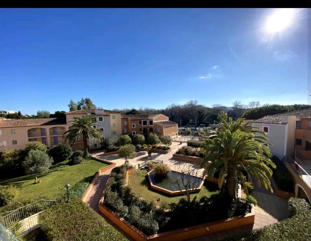 דירות קוגולין T2 Au Coeur Du Golfe De Saint Tropez מראה חיצוני תמונה