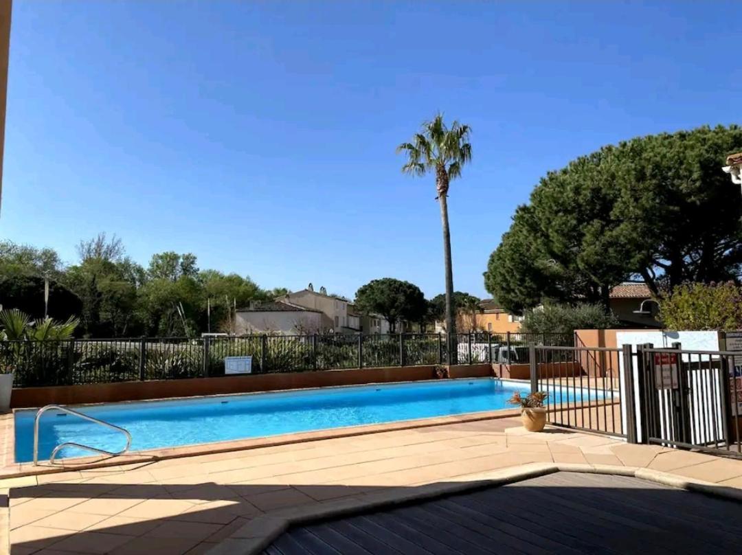 דירות קוגולין T2 Au Coeur Du Golfe De Saint Tropez מראה חיצוני תמונה